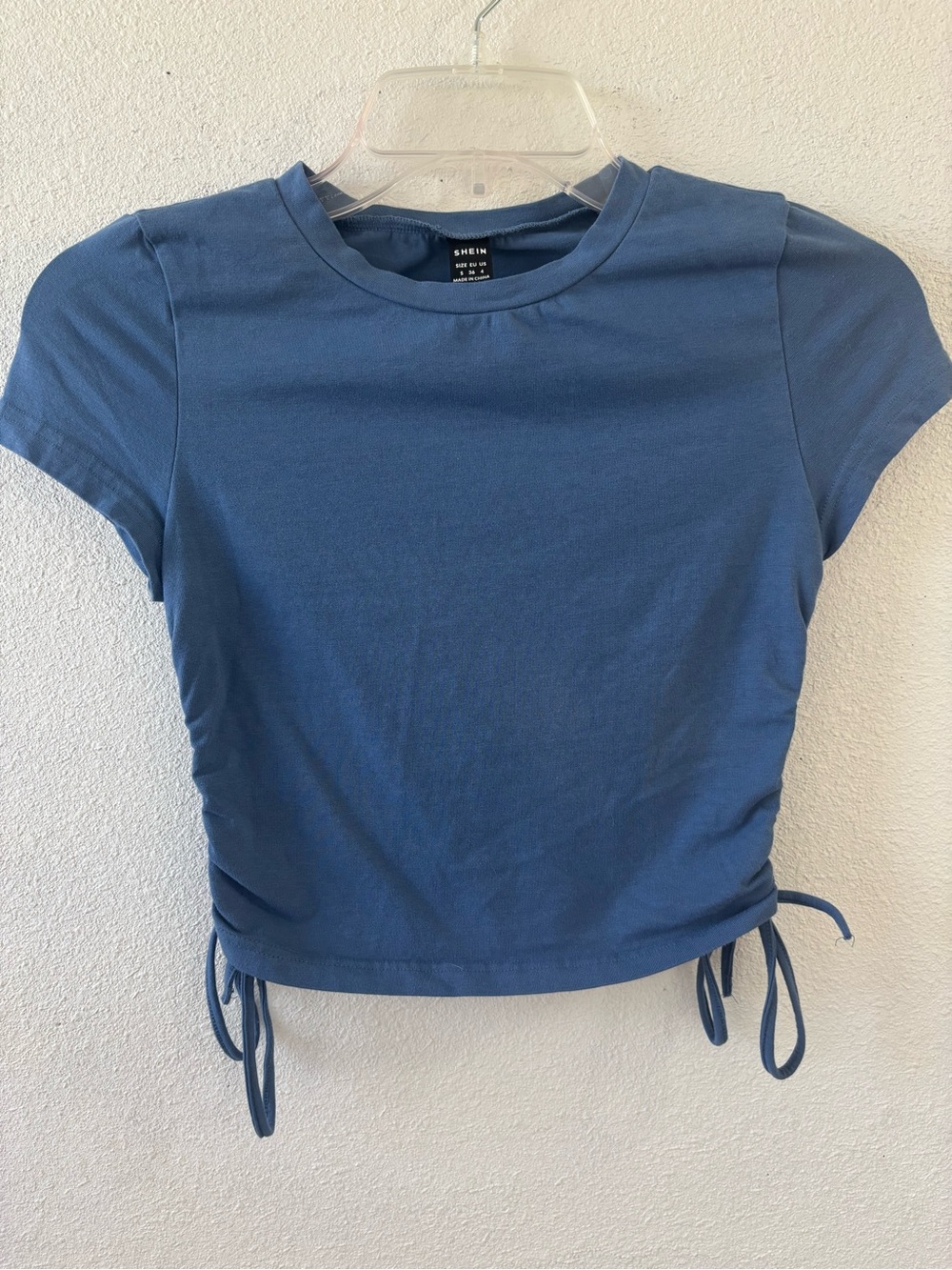 Women’s SHEIN Blue Size Small Cropped Side Strings Top